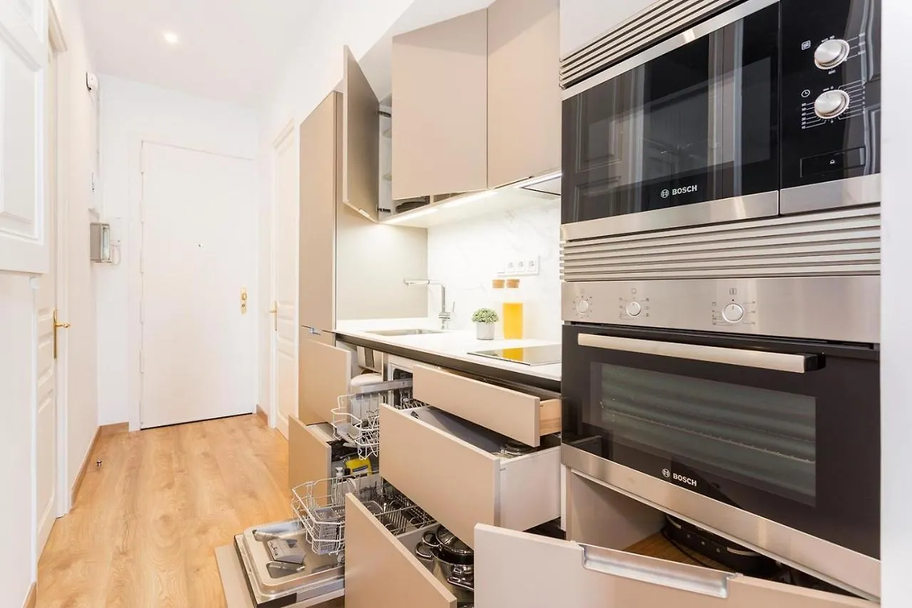 Cozy Apartment Close To Passeig De Gracia Barcelona 0*,  Espanha